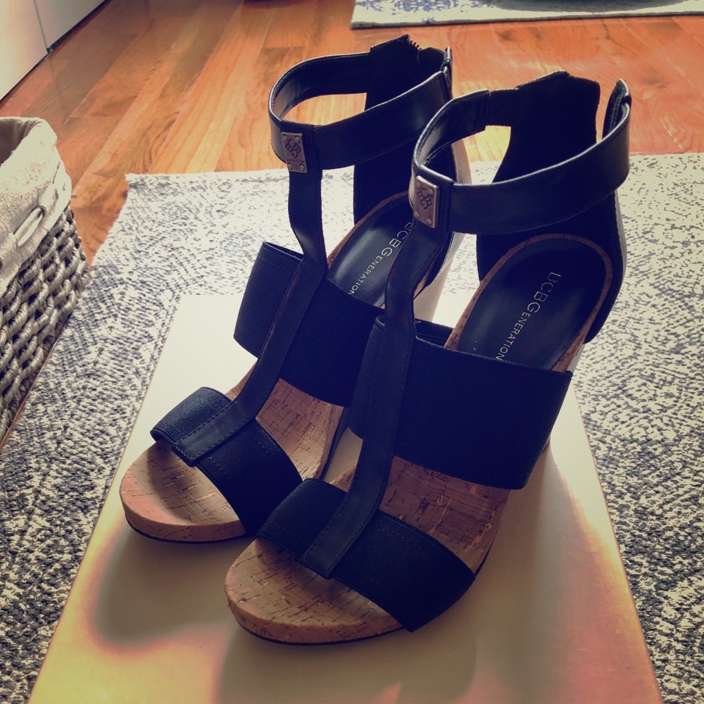 BCBG wedges